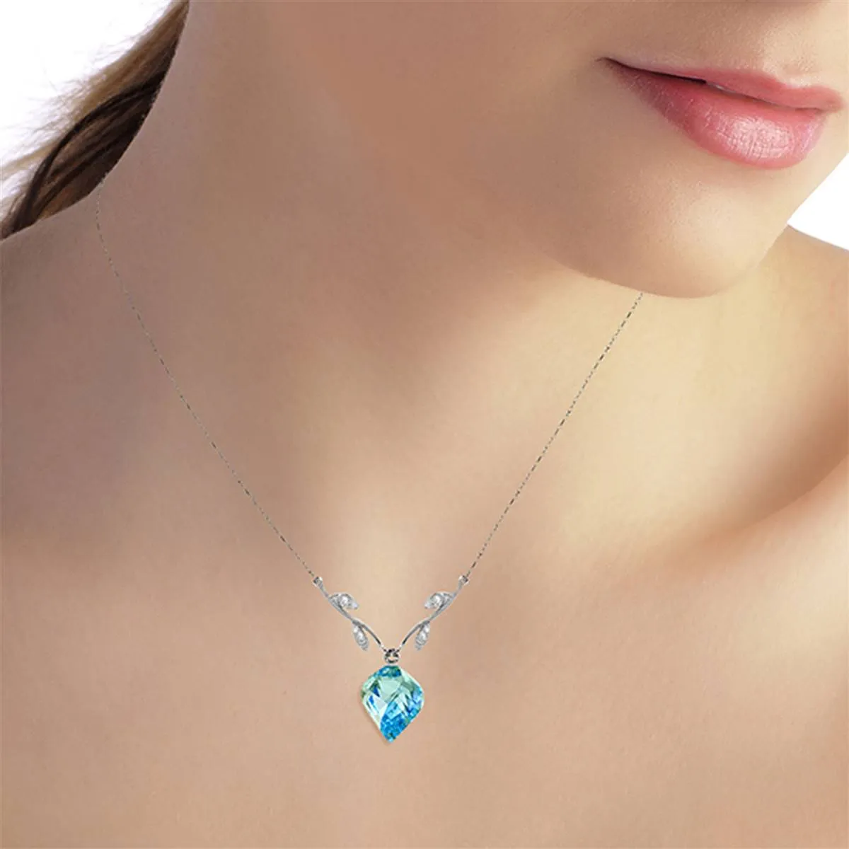 13.92 Carat 14K Solid White Gold Bare Talk Blue Topaz Diamond Necklace