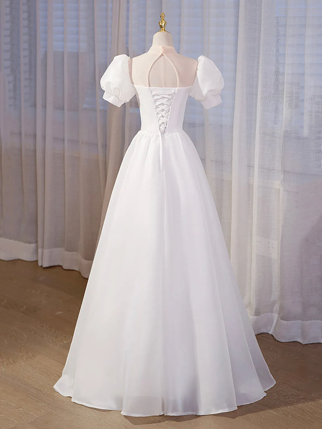 Elegant White Tulle Appliques Long Prom Dress White High Neck A-Line Evening Dress