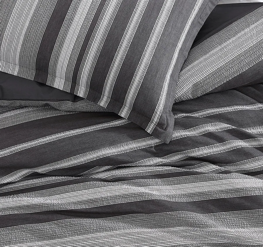 Hunter Quilt Cover Set Range Charcoal