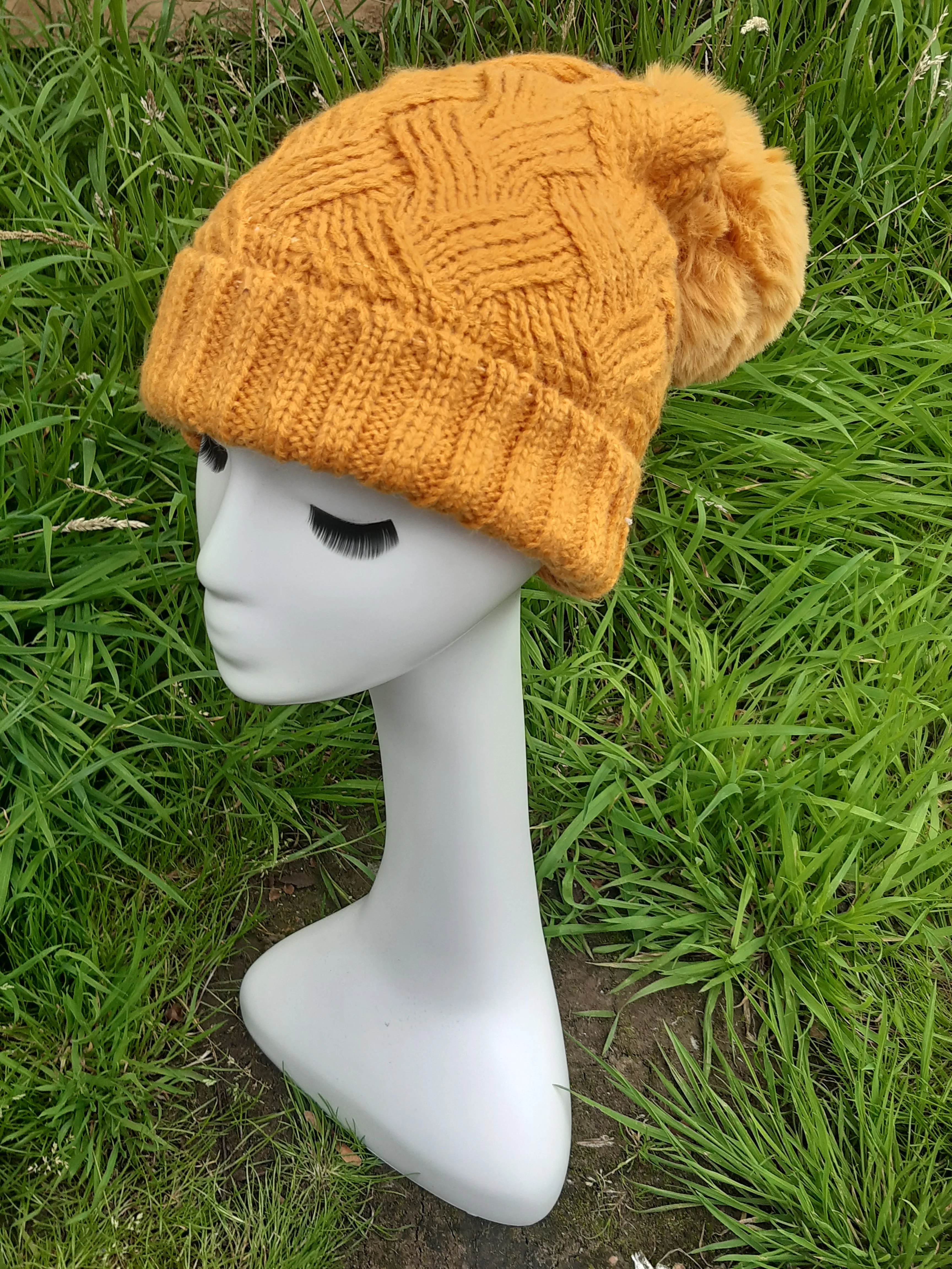 IDA -AW21 NEW WEAVE POM FLEECE LINED POM POM HAT RMD202106-29